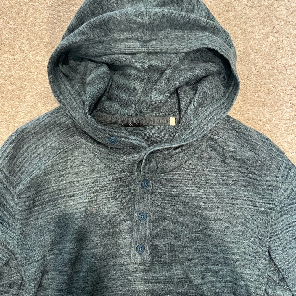 Men's Gray Hooded Shirt